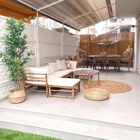 Hygge 2 Mamaia Sat Apartment *